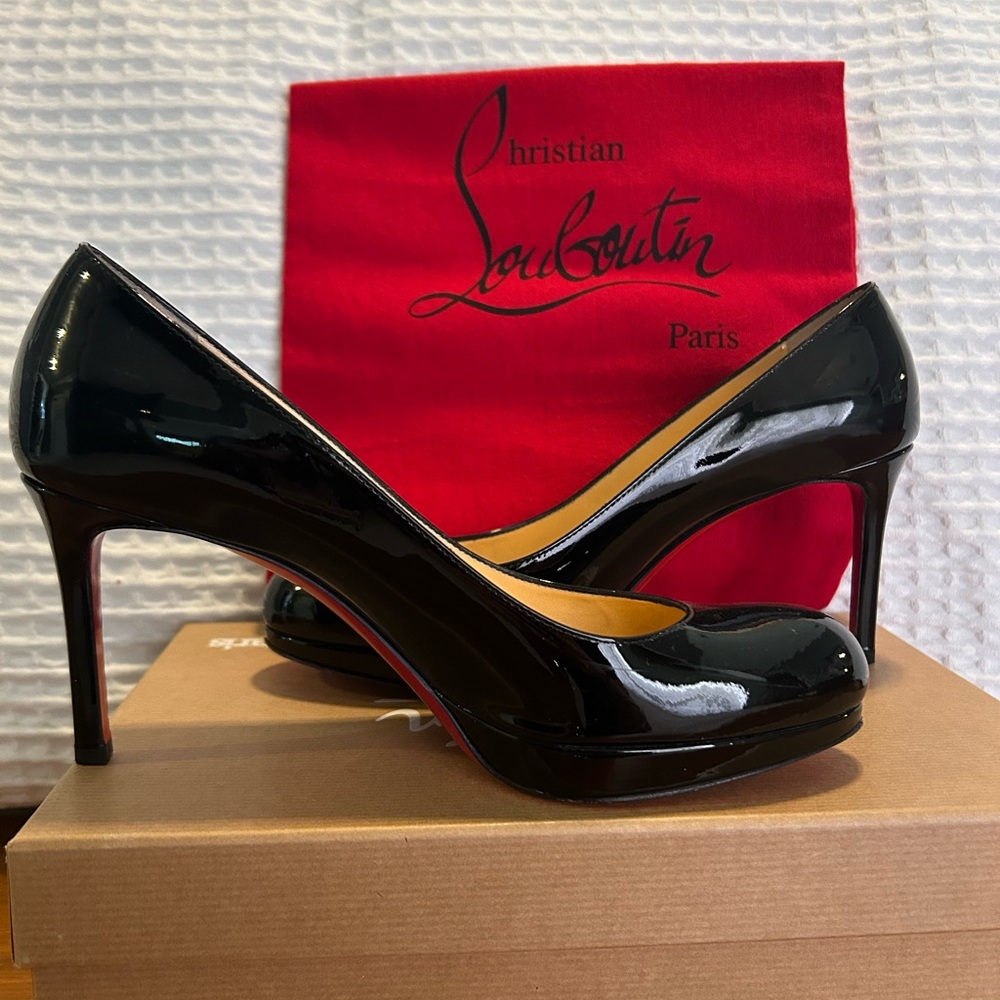 Christian Louboutin Black Paten, Pumppies